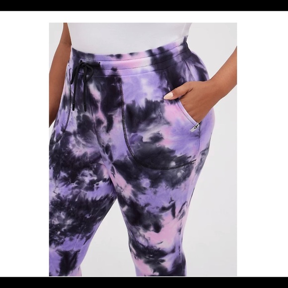 Torrid Classic Fit Jogger Lavender purple tie dye NEW - Picture 3 of 5